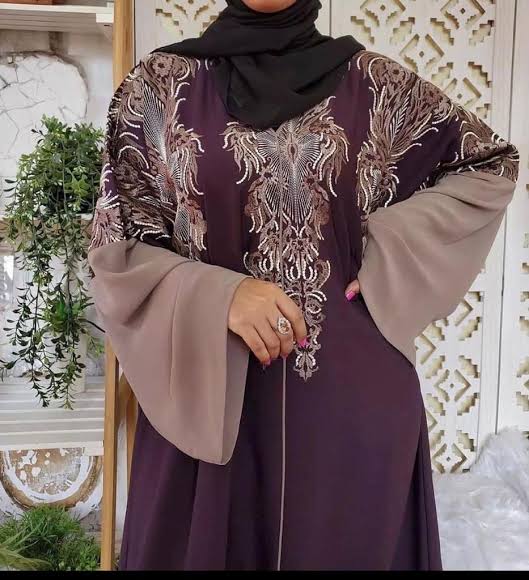 Embroidered luxury abaya
